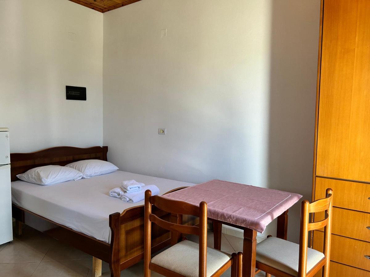 Guesthouse Dollomaja Ksamil Eksteriør billede