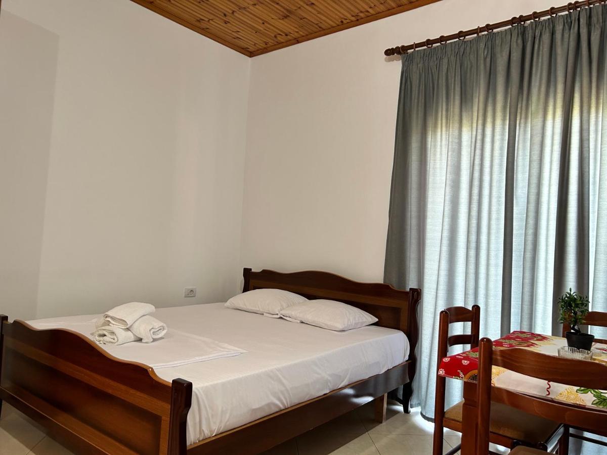 Guesthouse Dollomaja Ksamil Eksteriør billede
